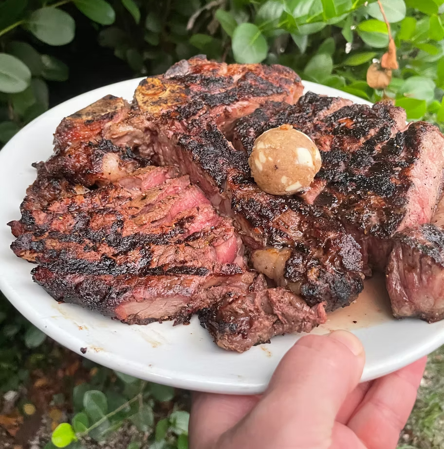 Set Your GPS for This One!  Broil Small Island Steak House